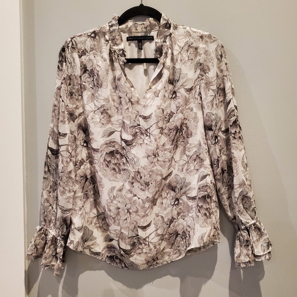 Black house white market blouse